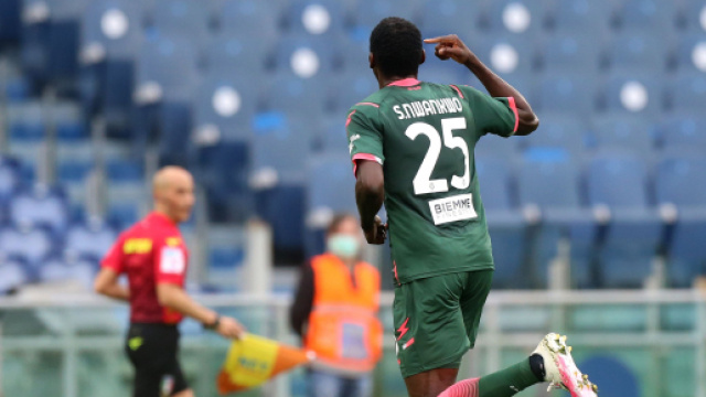 Crotone: Simy piacerebbe al Genoa, ma avrebbe mercato anche in Francia e Belgio.