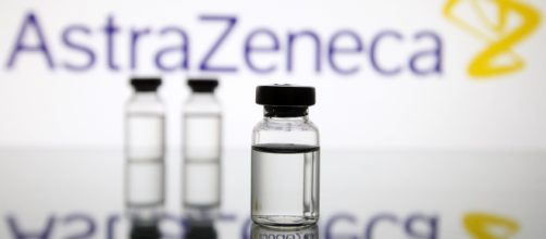 Dopo parere Ema, AstraZeneca consigliato a over 30 nel Regno Unito e forse a over 60 in UE.