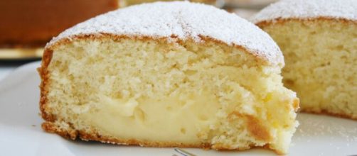 Torta con crema pasticcera, un dolce irresistibile e molto gustoso