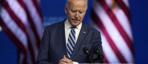 Biden dichiara di voler limitare la vendita di armi.