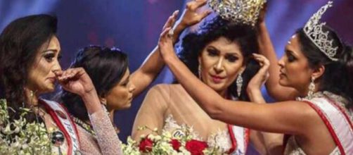Miss Sri Lanka aggredita da Miss Mondo in diretta tv.