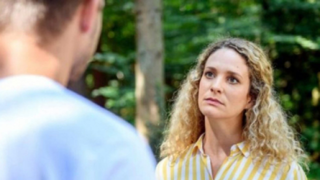 Tempesta d'amore, trame tedesche: Tim chieder&agrave; a Franzi di non sposare Steffen.