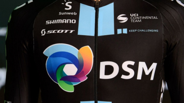 Team Dsm un ciclista coinvolto in uno spiacevole episodio.