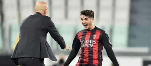 Brahim Diaz e Stefano Pioli, allenatore del Milan.