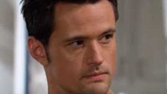 Beautiful, anticipazioni: Thomas fugge da Los Angeles dopo essere stato smascherato da Hope.