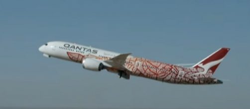 Qantas' flight to 'nowhere' sells out in just minutes (Image source: 7NEWS Australia/YouTube)