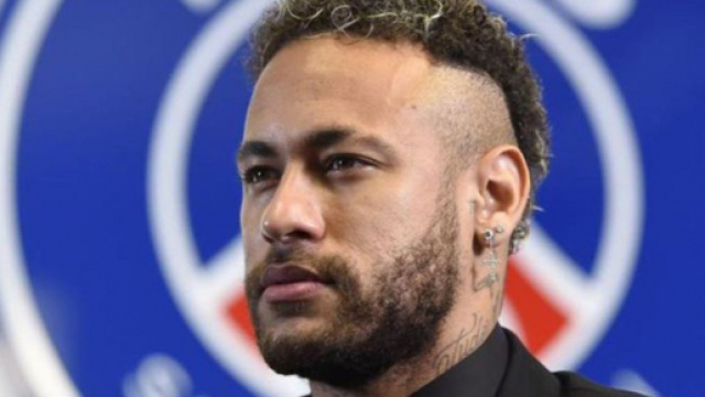 Neymar agacé sur Instagram par l'arbitrage lors de Montpellier vs PSG - Crédit Instagram @neymarjr