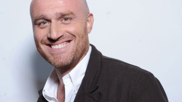 Amici 20, Zerbi in diretta con Aka7even: 'Quando vorrai ti aspetto in radio'.