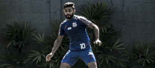Inter cogita investida em Felipe Jonatan, lateral-esquerdo do Santos (Divulgação/Santos)