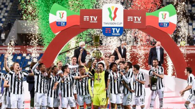 L'addio di Buffon, il riscatto di Pirlo nella vittoria della Coppa Italia.