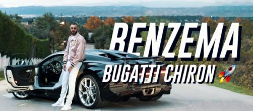 Karim Benzema qui pose devant sa dernière Bugatti Chiron - Source : Capture d'écran Vimeo