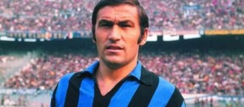 Tarcisio Burgnich con la maglia dell'Inter nella seconda metà degli anni '60.