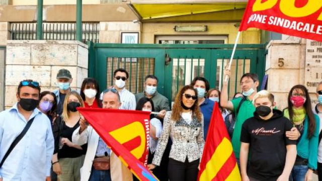 Ex dipendenti del contact center INPS di Palermo in protesta