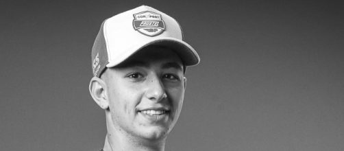 Con solo 19 años de edad Jason Dupasquier falleció tras ser herido por las motos de sus compañeros. (Fuente: Twitter:@MotoGP)