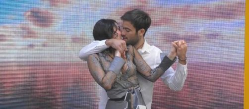 Pierpaolo e Giulia, presunta stoccata di Pretelli a Cecilia: 'Non ha nulla da dire di se'.