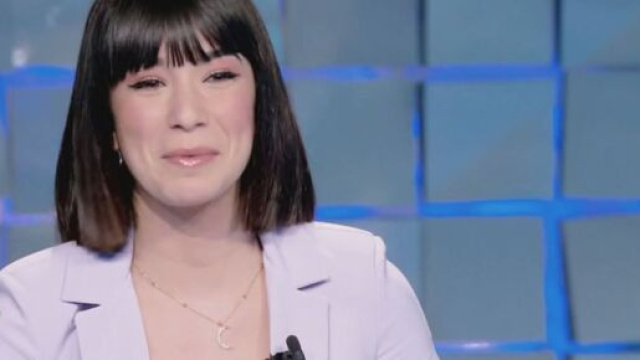 Amici, Miliddi sbotta con i fan che chiedono di Aka7even: 'Sono libera'.