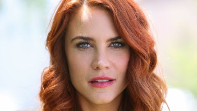 Beautiful, spoiler al 19/06: Sally dice a Escobar di continuare la farsa della malattia.