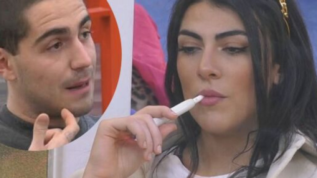 Tommaso Zorzi e Giulia Salemi si ritrovano in treno insieme e chiedono della vodka.