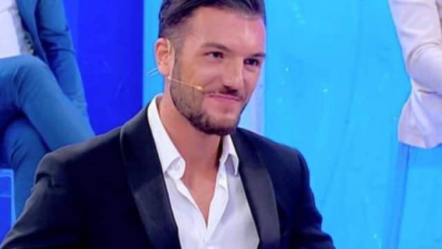 Anticipazioni Temptation Island: Davide Basolo, ex U&D, sarebbe conteso dalle fidanzate.