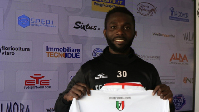 Crotone, Awua idea per il centrocampo.