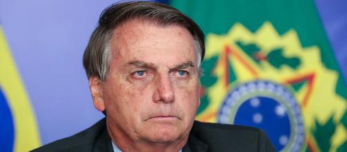 Bolsonaro, em reunião com presidente da Pfizer, pede antecipação de doses da vacina (Isac Nóbrega/PR)