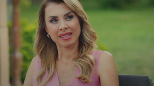 Love is in the air, anticipazioni 15 giugno: Aydan aiuta Eda ad arredare la casa di Serkan.