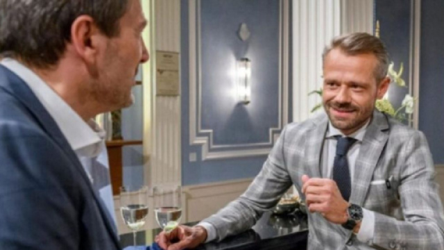 Tempesta d'amore, trame tedesche: Erik vede Christoph sottrarre il testamento di Kalenberg.