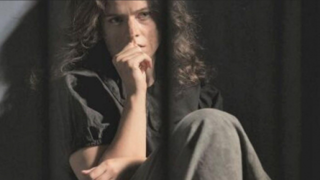 Una vita, trame spagnole: Padre Anrubia farà il nome di Genoveva per l'omicidio di Ursula.