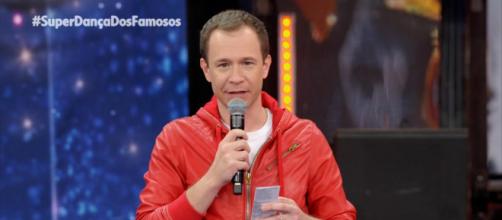 Tiago Leifert apresenta 'Domingão do Faustão' (Reprodução/TV Globo)