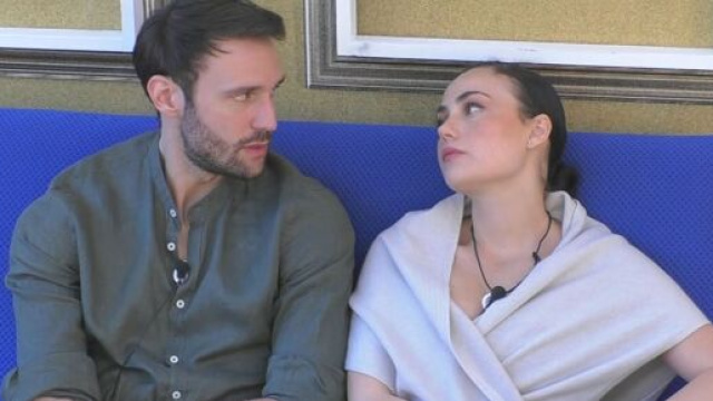 Andrea Zenga e Rosalinda di nuovo insieme dopo la 'separazione': 'Mai stati così lontani'.