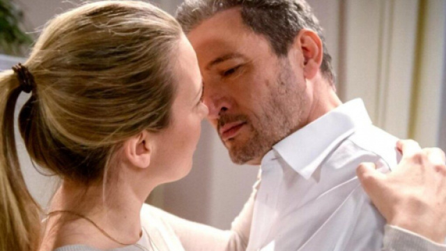 Tempesta d'amore: Selina e Christoph cedono alla passione.