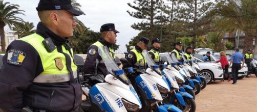 Los efectivos de la Policía Nacional de Gran Canarias detuvieron a un menor de 16 años por abusar de su propia madre (@PoliciaLPA / Twitter)