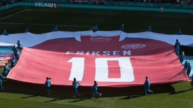 Danemark - Belgique (Euro) : Le bel hommage pour Eriksen - Source : capture d’écran RMC Sport