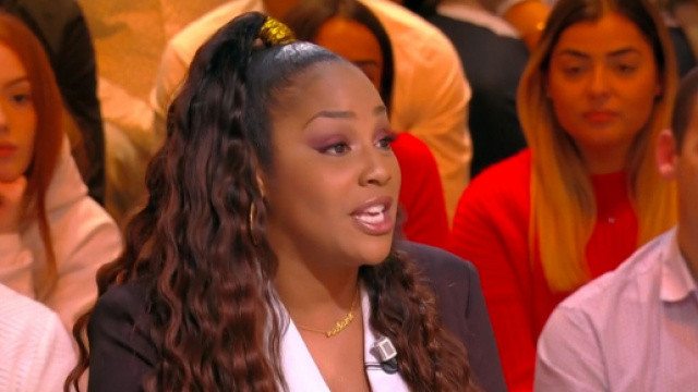 La chroniqueuse de TPMP Ludivine Retory dévoile son salaire astronomique. Source Capture d'écran C8