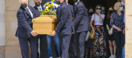 Padova: aveva messo l'iban nell'epigrafe, il parroco si rifiuta di celebrare il funerale.