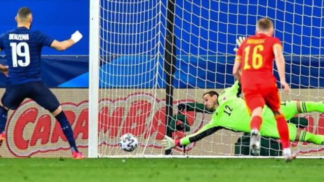 Cinq ans et demi après son dernier match avec l’équipe de France, Karim Benzema a rejoué (Credit : TF1 -capture)