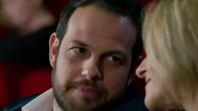 Un posto al sole: Silvia si sente attratta da Giancarlo.