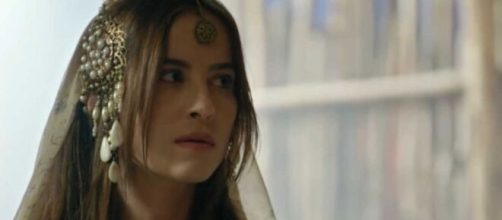 Rebeca sofre em 'Gênesis' (Reprodução/Record TV)