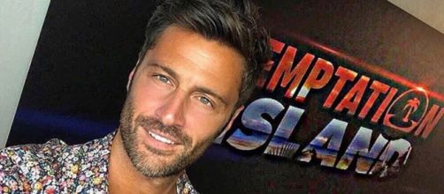 Temptation Island, Filippo Bisciglia sugli altri programmi: 'Siamo le storie d'amore vere, gli altri chissà'.