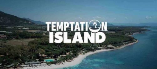 Temptation Island, l'autrice Raffaella: 'Tromba d'aria improvvisa, stavamo per volare via'.