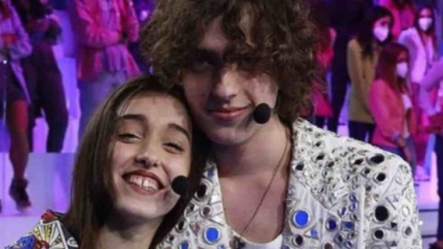 Amici, Giulia pazza di Sangiovanni: 'Mio primo bacio, non abbia fatto l'amore per paura'.