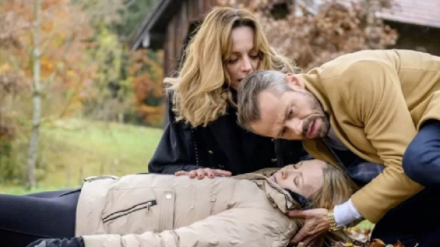 Tempesta d'amore, trame 5-11 luglio: Selina cade da cavallo per colpa della cipria drogata.