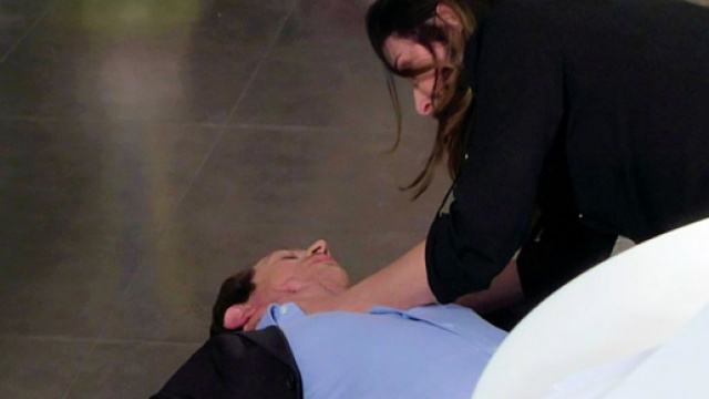 Un posto al sole, Filippo (Michelangelo Tommaso) e Serena (Miriam Candurro).