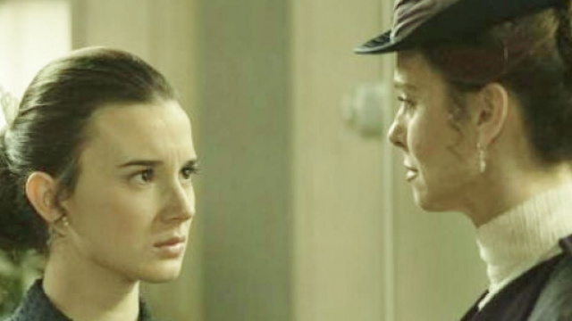 Una Vita, nuove puntate: Camino caccia di casa sua madre dopo averla accusata di averla resa infelice.