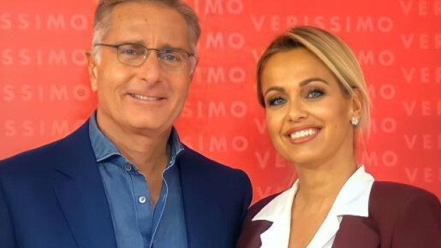 Sonia Bruganelli opinionista al Gf Vip, Bonolis ironizza: 'E mo’ so ca…i tuoi Signorini'.