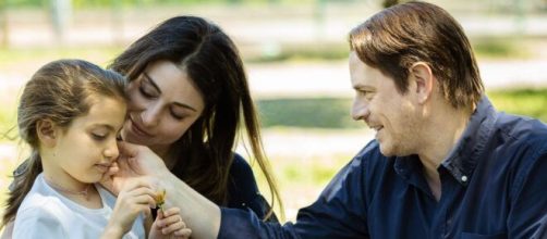 Un posto al sole, trame fino al 9/07: Irene apprende che non può vedere suo padre.