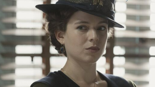 Una vita, trama puntata serale 3-07: Genoveva incolpata della morte di Ursula.