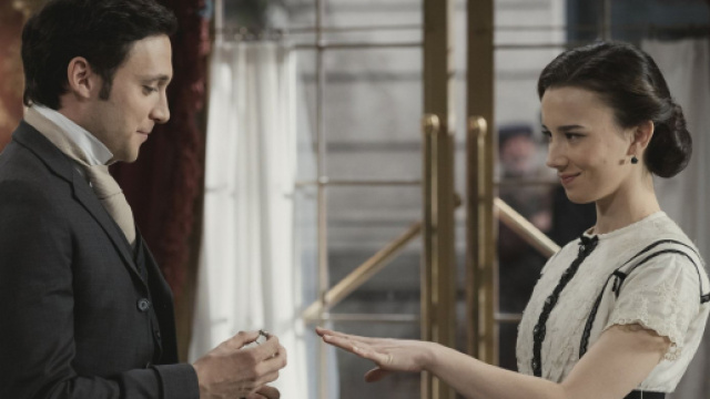 Una vita, trame Spagna: Camino di nuovo muta e accetta di sposare IIdefonso.