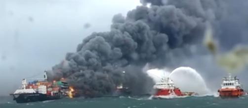 Sri Lanka navy rescue crew following chemical fire on cargo ship (Image source: BBC News/YouTube)
