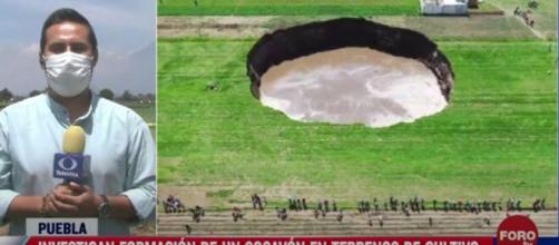 Un énorme trou de 100 m de diamètre menace une ville au Mexique (Credit : Foro TV ; Noticieros Mexico - capture video)